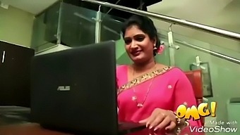 A Massagem Sensual Da Titia Se Transforma Em Uma Sessão De Beijos Quentes