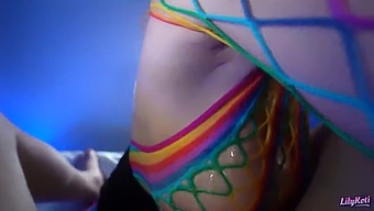 Busty Hentai-Älskare Överraskar Med En Oönskad Titfuck I Denna Heta Video