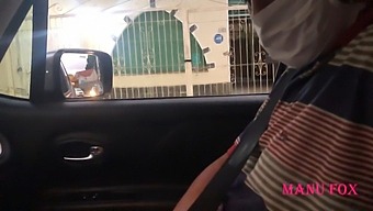 路上で見知らぬ男性に出会い、フェラチオをしてアナルセックスのために家に連れて帰りました。